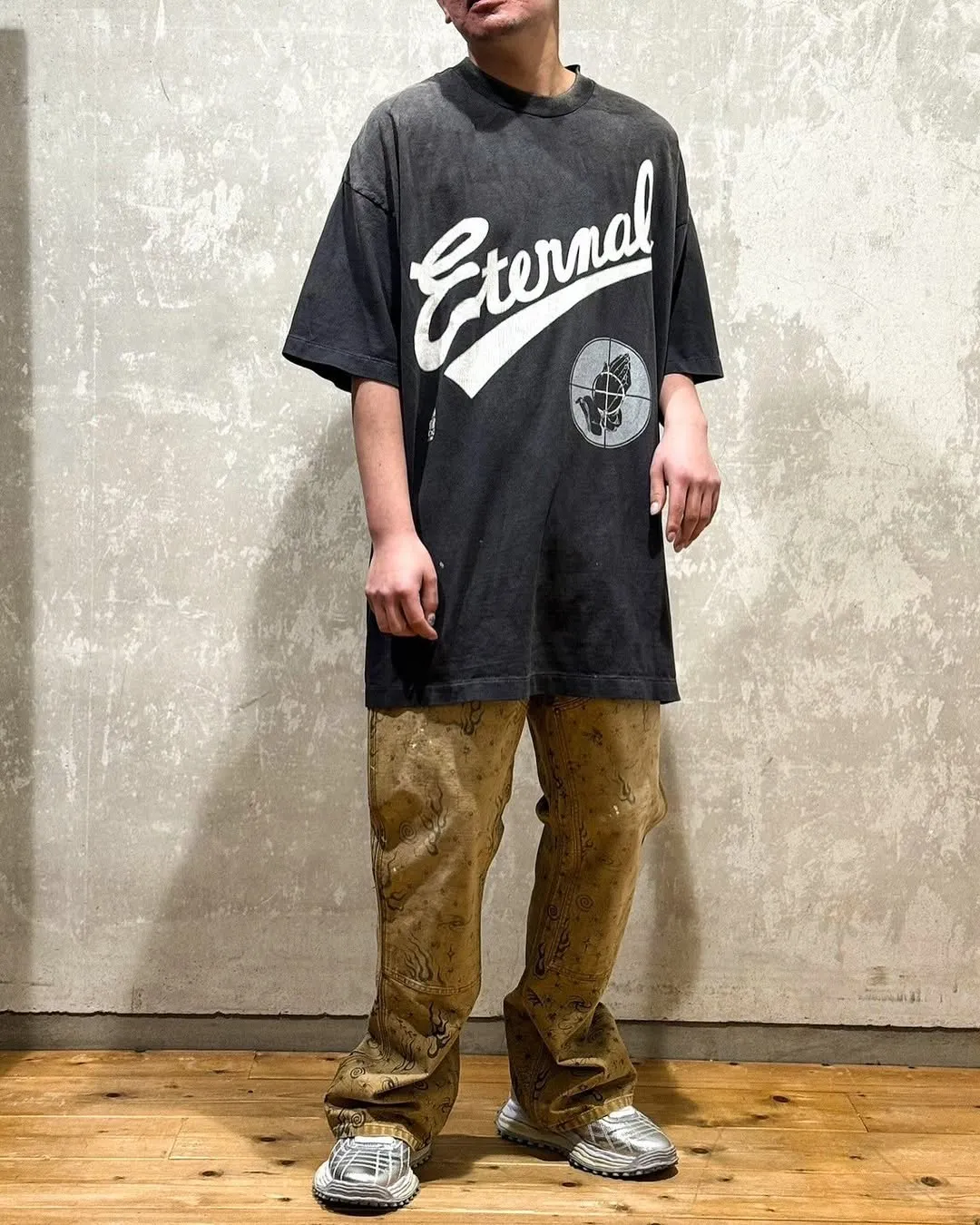 SAINT Mxxxxxx × FEAR OF GOD FG_SS TEE/SNT OF GOD/BLK 25SS Heavy FOG collaboration SAINT OF GOD prayer short sleeves Washed black S-XL This season's heavy collaboration FOG manager JERRY personally carries the goods SAINT OF GOD series collaboration has gained quite a buzz Customized original co-branded main label/wash label Top-notch printing technology Uses front and rear silver sand and cracked pulp Deep restoration
